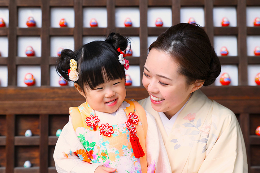 母と女児